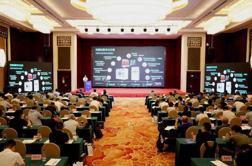 交通能源深度融合，施耐德電氣以綠智創(chuàng)新方案筑牢鐵路安全基石